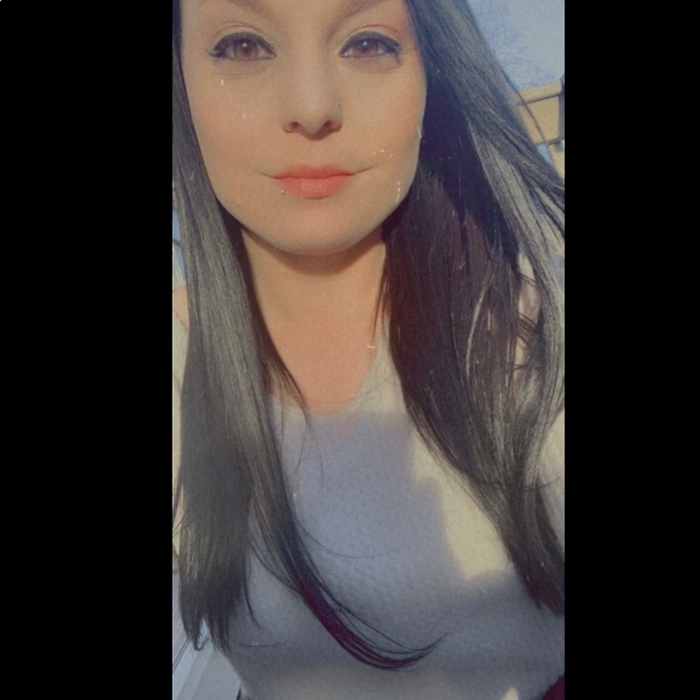 Meet your Posher, Andrea 💀 🥀